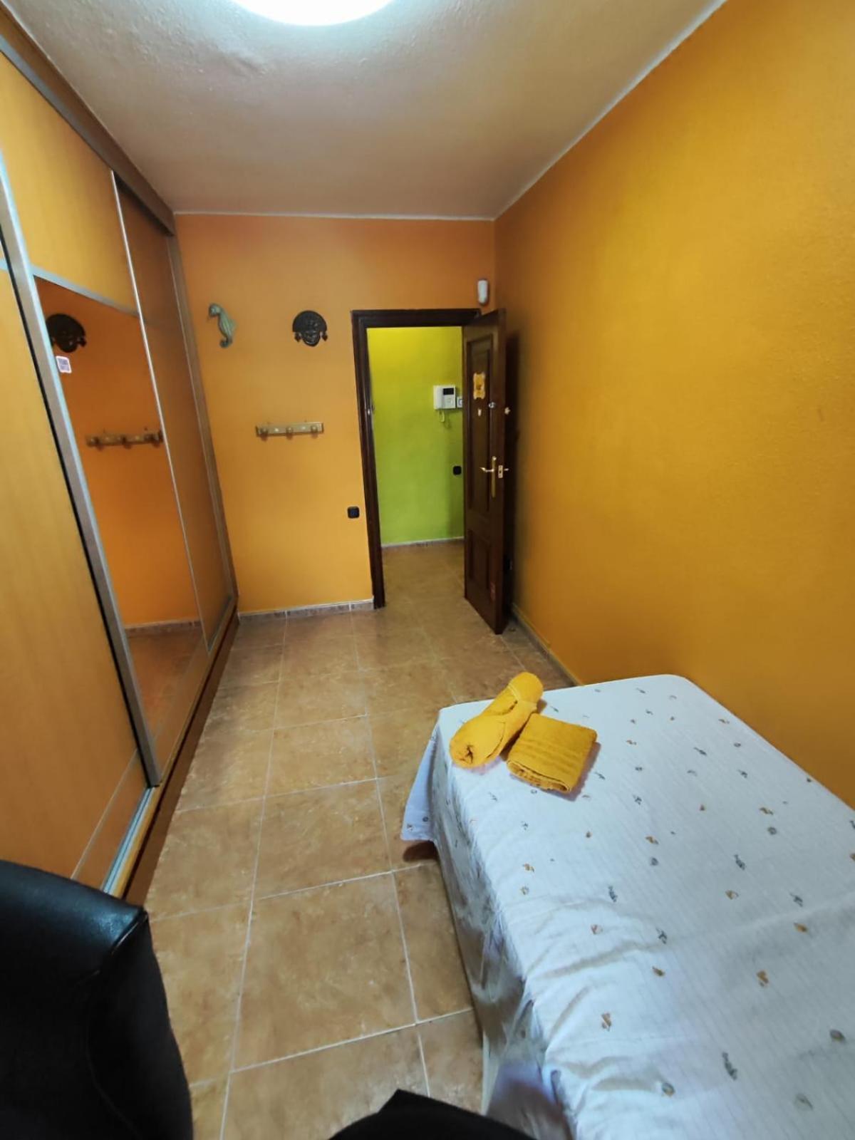 Valencia Avenida Del Puerto Private Rooms المظهر الخارجي الصورة